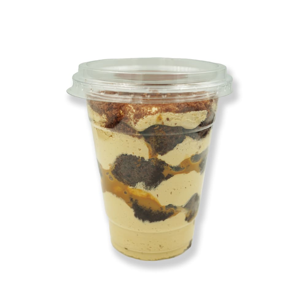 Торта в чаша карамел с фъстъци